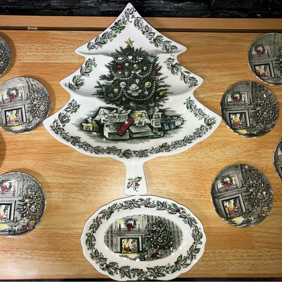 Other - Vintage Johnson brothers Holiday Tree Serving Platter Set